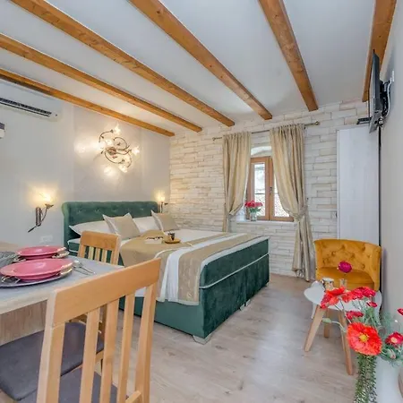 Diva 1,stylish Old Town Near