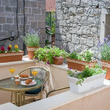 Diva 1,stylish Old Town Near