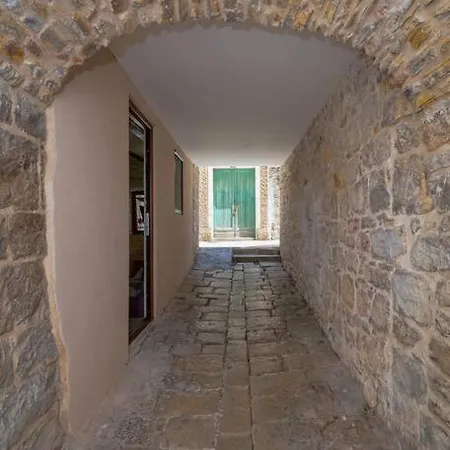 Diva 1,stylish Old Town Near Apartment *