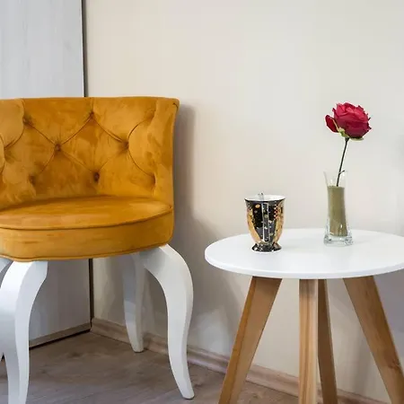 Apartment Diva 1,stylish Old Town Near