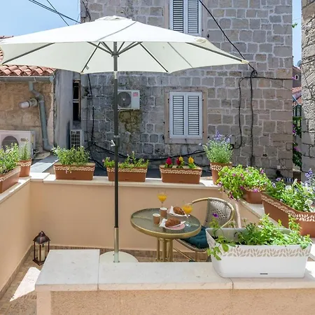 Diva 1,stylish Old Town Near *