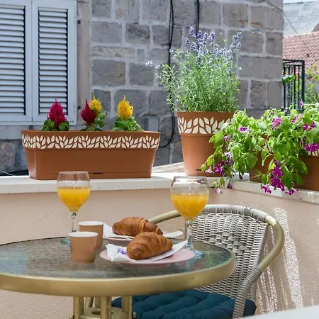 Diva 1,stylish Old Town Near *